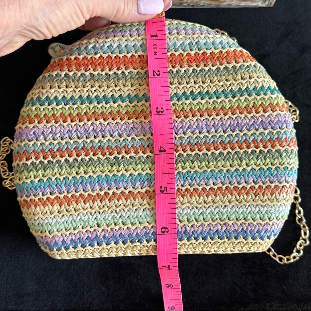 NWOT Spring bag with interchangeable long or short chains perfect for Easter - Picture 6 of 9